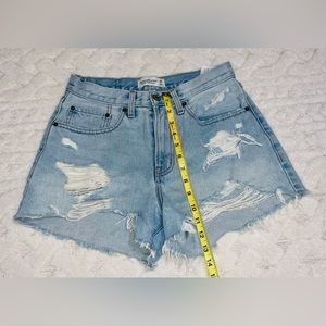 Abercrombie & Finch Jean Shorts size 2